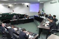 Vereadores concentram indicações para otimizar serviços públicos em diversas áreas
