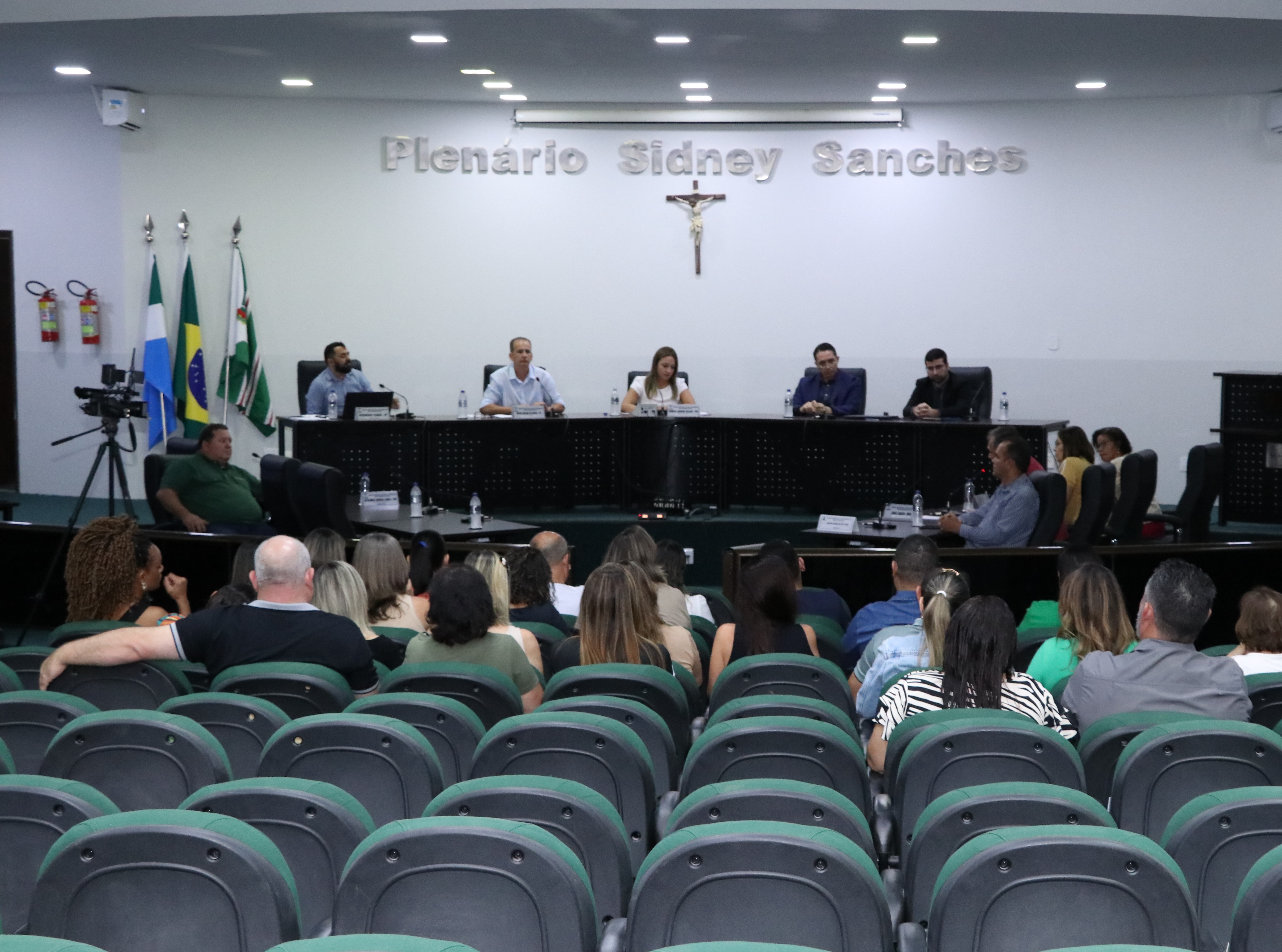 Vereadores ouvem demandas de diretores para pôr fim à falta de alimentos na rede municipal de ensino