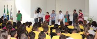 Vereadores participaram de entrega de uniformes na escola Profº João de Lima Paes