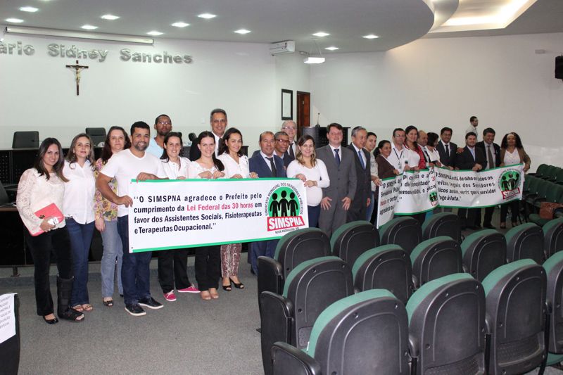 Vereadores querem que Jornada de 30h semanais seja estendida a novos profissionais