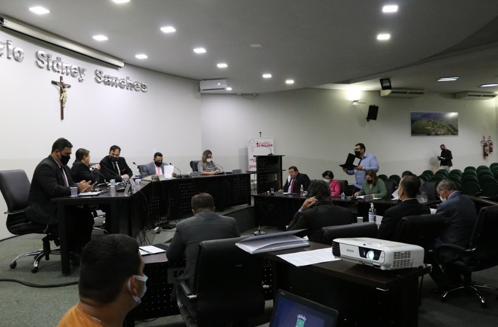 Vereadores requerem cópias de licitações da Semcias no combate à Covid-19