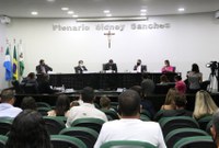 Vereadores requerem lista de profissionais que estiveram na linha de frente no combate à Covid-19