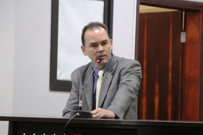 Wilson Almeida cobra informações sobre construção do Centro Integrado SESI Senai 