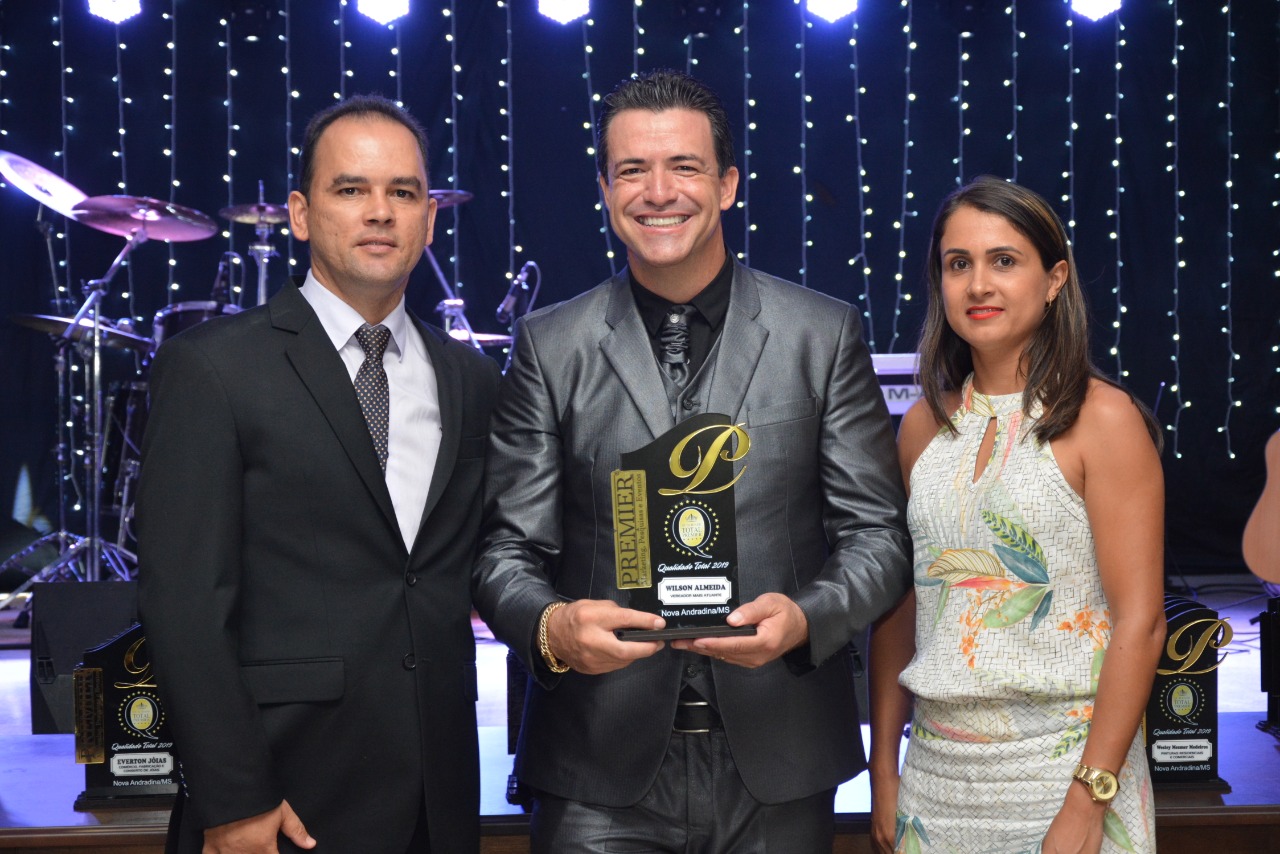 Wilson Almeida recebe Prêmio de Vereador Mais Atuante