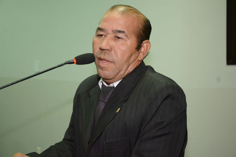 Zé Bugre pede implantação imediata de UBS na comunidade Santo Expedito