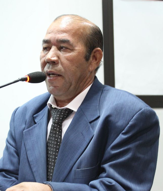 Zé Bugre pede padrão de energia para assentamento