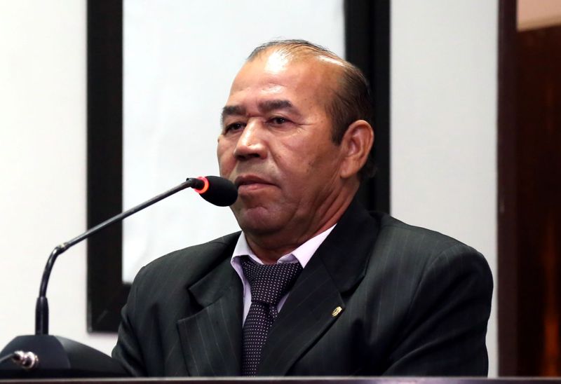 Zé Bugre solicita da Prefeitura informações sobre bebedouro do Terminal Rodoviário